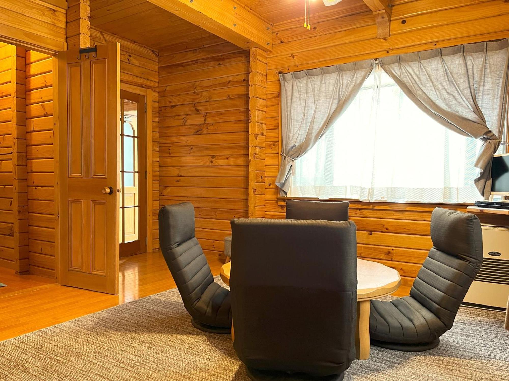 Log Cottage Epoch Hakuba Exteriör bild